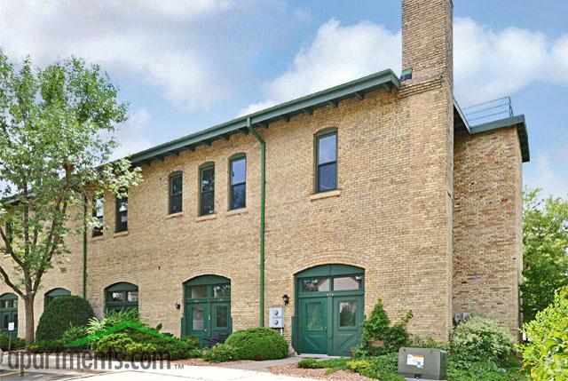 Riverwalk Townhomes & Flats