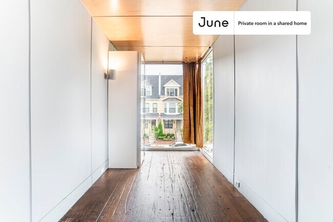 Photo - Room in Shared 6 bed/6 bath home Unidad 4F