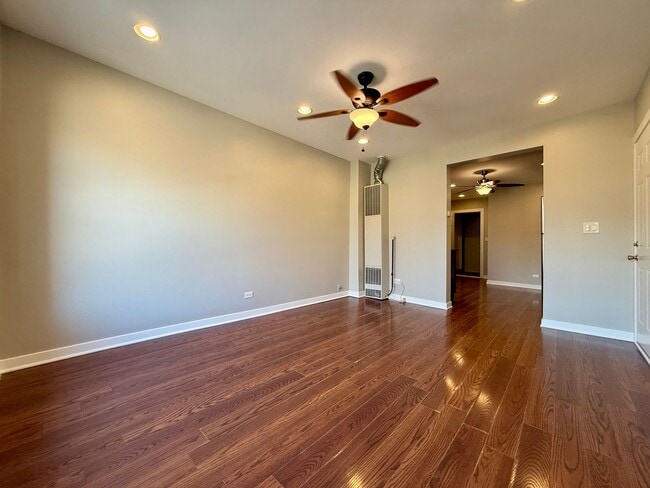 Photo - 3728 S Parnell Ave Unit 2F