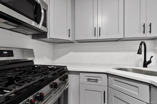 Photo - 116 Corlies Ave Unit 2R