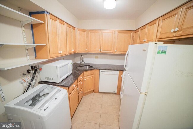 Photo - 2300 Naudain St