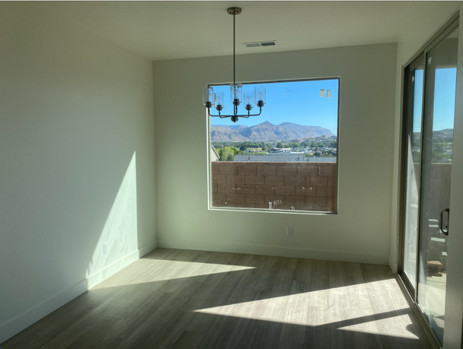 Photo - 1555 W 470 N