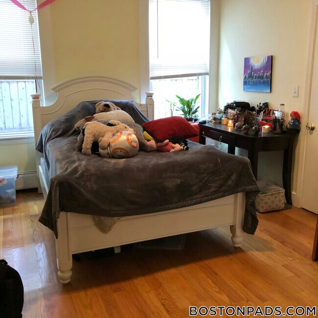 35 Brookline St Unit 2