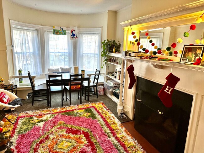 Building Photo - 7 Miner St Unit 3