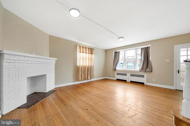 Photo - 293 Wabash Ave