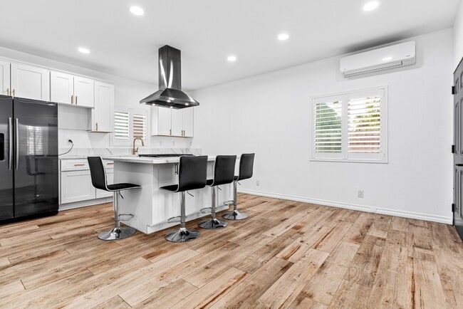 Photo - 44735 Johnston Dr