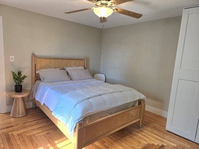 Photo - 147 Spring St