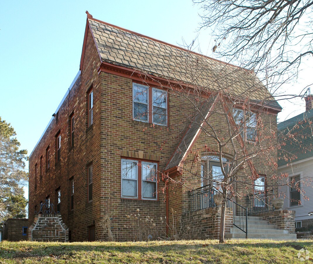 Photo - 1503 St Clair Ave