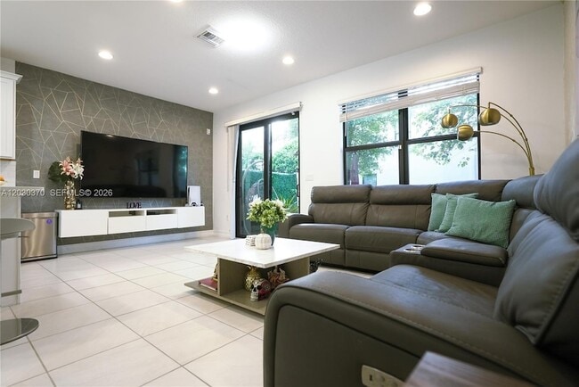 Photo - 10111 Akenside Dr