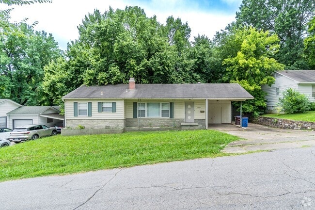 Building Photo - Cozy Comfort in a Great Location: Spacious... Rental