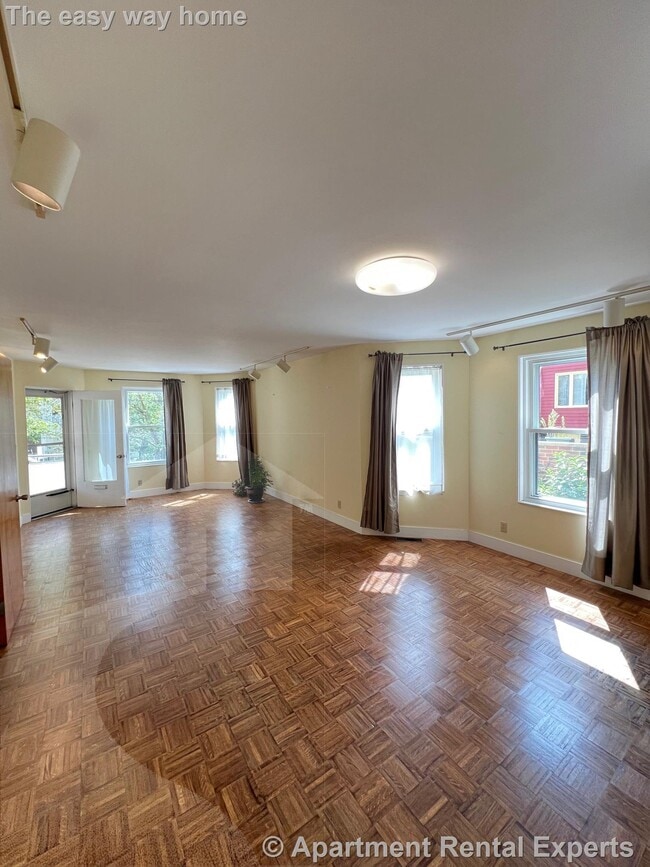 Photo - 10 Packard Ave Unidad #1