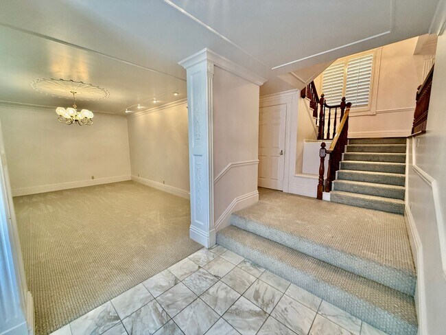 Photo - Distinctive and Spacious 5-BR Home in Bloomington