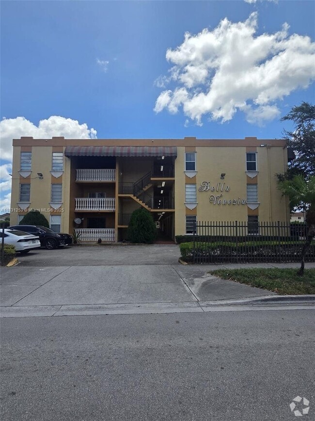 Building Photo - 575 W 69th St Unit 207 Rental