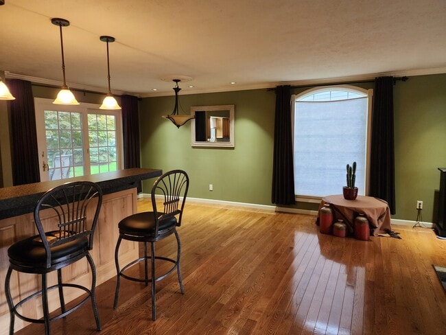 Photo - 20311 Village Green Dr
