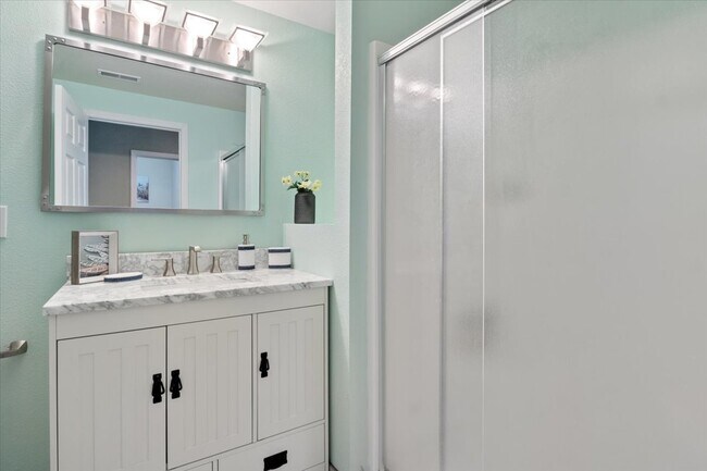 Photo - 24 Mimosa Rd