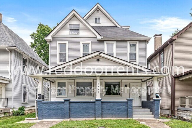 Photo - 2345 N Kenwood Ave Unidad A Rental