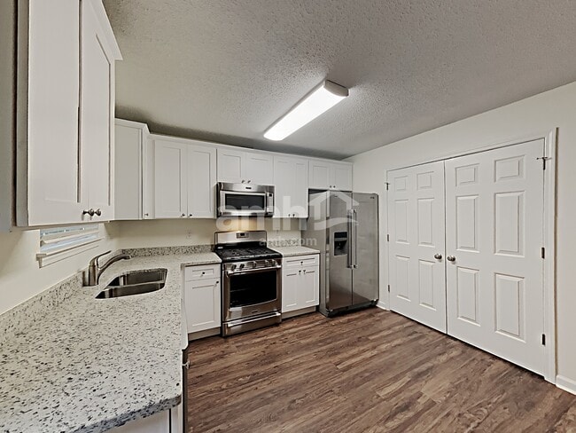 Photo - 4428 Red Eagle Ct