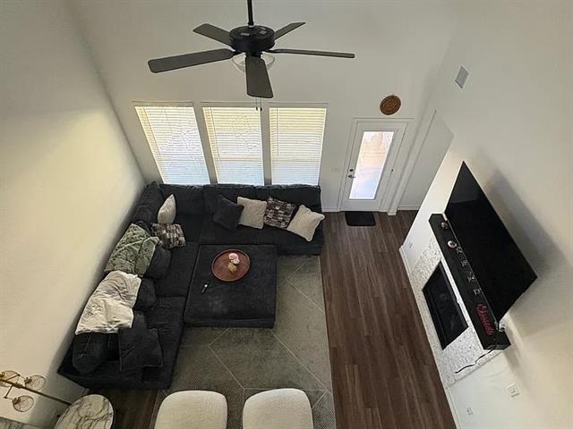 Photo - 3624 Cadogan St