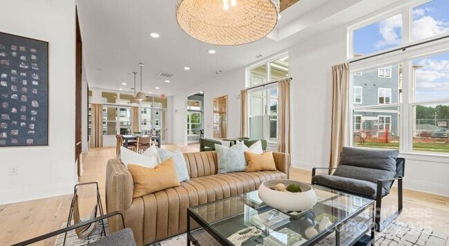 Photo - 104 Herrings Grn Lp Unit C1