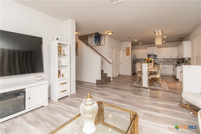 Photo - 3905 Anvil Range Rd