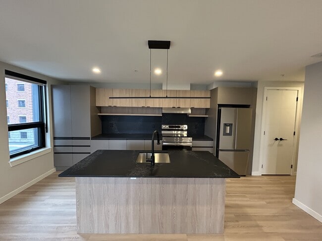 Photo - 5616-5616 South St Unit 204