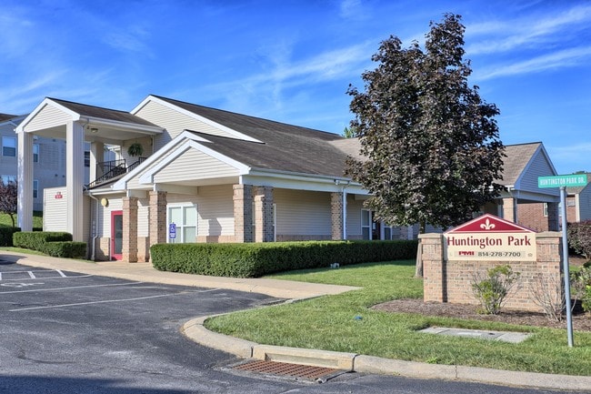 Huntington Park Apartments - Huntington Park Apartments
