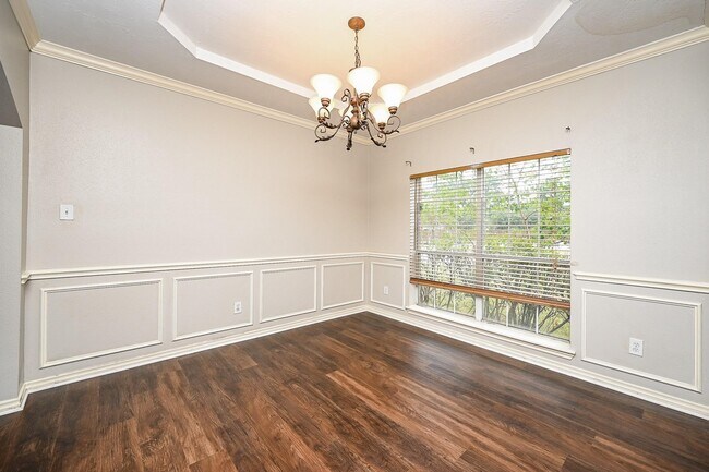 Photo - 8135 Cove Timbers Ln