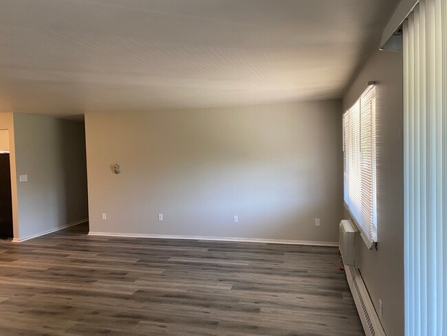 Oakwood Manor Apartments