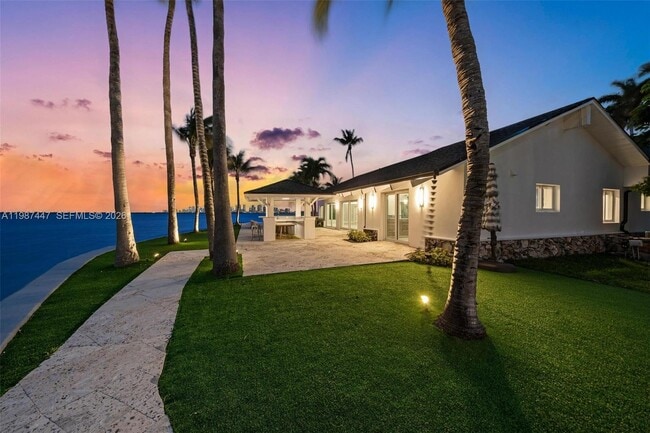 Photo - 1365 Bay Terrace