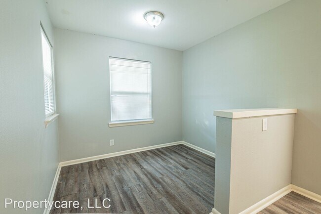 Photo - 3 br, 1 bath House - 9910 Carmalee St.