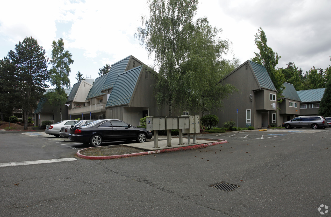 Fairview Arms - Fairview Arms Apartments