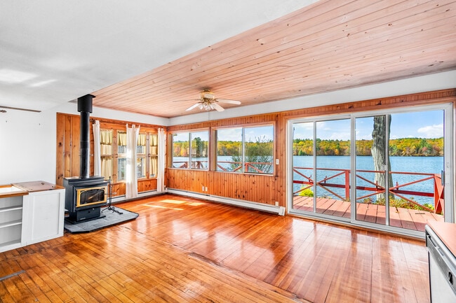 Photo - 23 Waterfront Ln