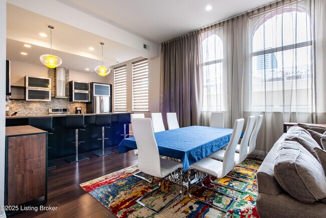 Photo - 133 S 3rd St Unit APT 403