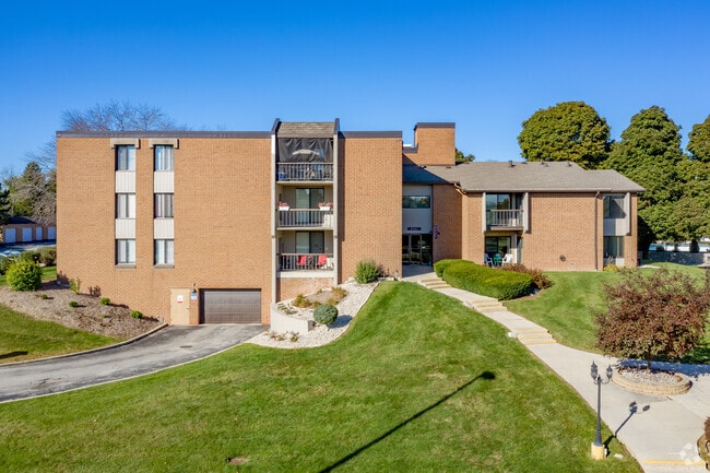 Photo - Park Plaza Apartments