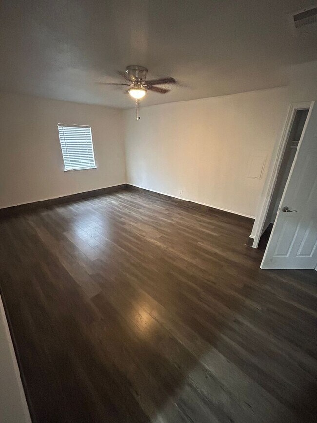 Photo - 2905 Spring Brook Dr