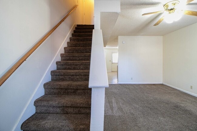 Photo - 108 Hickory Trace Rd