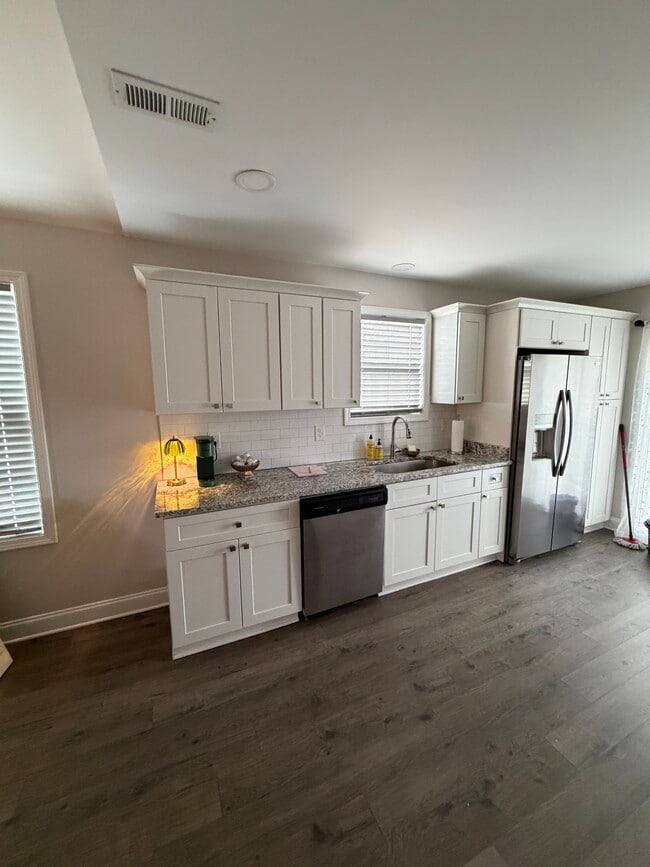 Photo - 6690 Eastbrook Ave SW