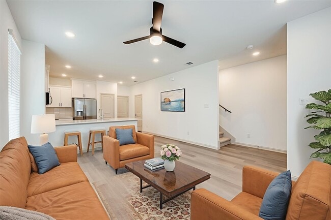 Photo - 5232 Springlake Pkwy