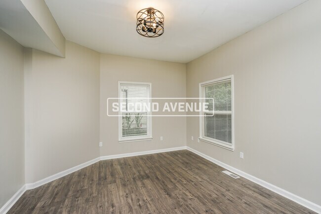 Photo - 916 Fairbanks Ave