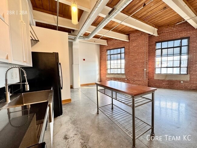 Photo - 382 W 22nd St Unit 308