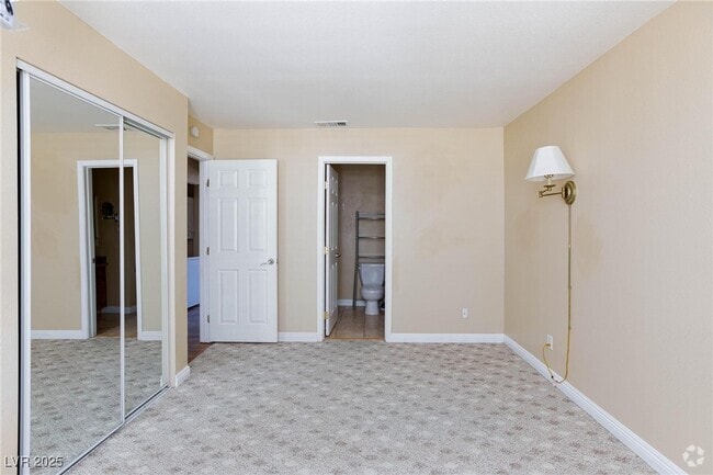 Building Photo - 7300 W Pirates Cove Rd Unit 2038 Rental