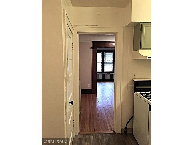 Photo - 1088 Dayton Ave