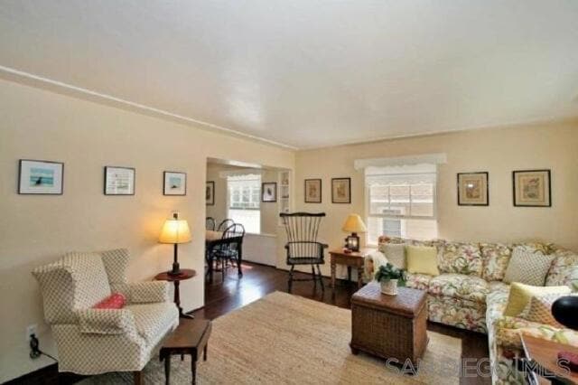 Photo - 307 Rosemont St
