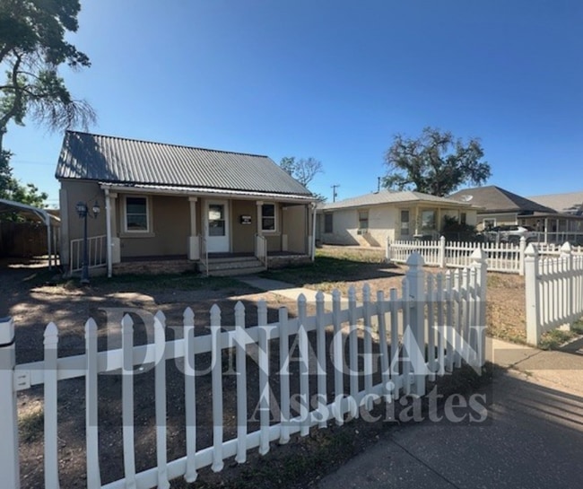 Building Photo - 311 S Alameda St Unit 1