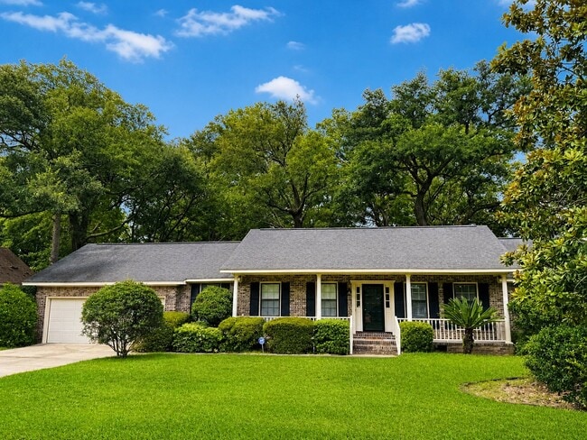 Photo - 19 Brigadier Dr