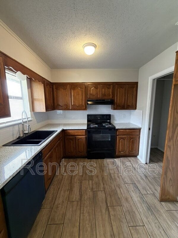 Photo - 1548 E 74th St
