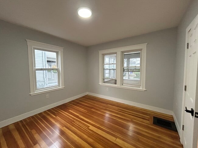 Photo - 52 Flynt St Unit 1