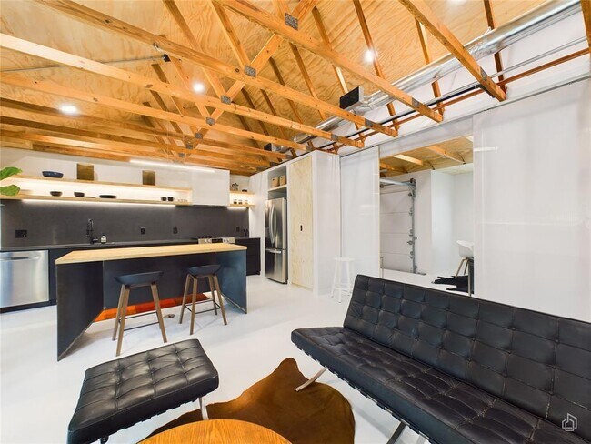 Photo - 6007 Leisure Run Rd