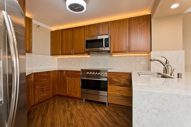 Photo - 2101 Nuuanu Ave