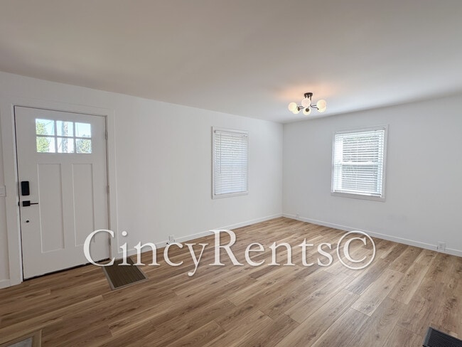 Photo - 6815 Sunray St